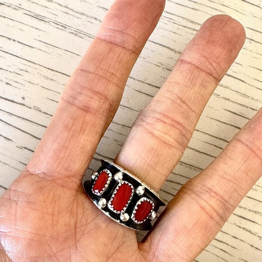 Navajo Mens Wedding Band Red Coral Ring Sz‎ 13.5 Native Amer 15mm Dark Sterling